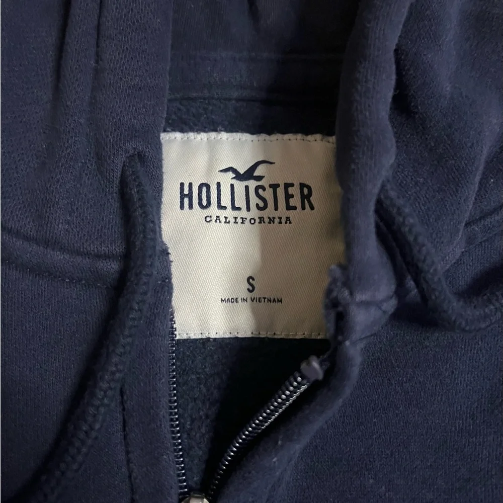 Hollister Navy Blue Hoodie - Picture 2 of 3